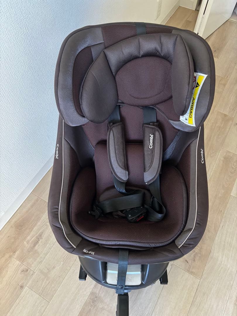 Combi 回転式チャイルドシート クルムーヴスマート JG650 isofix