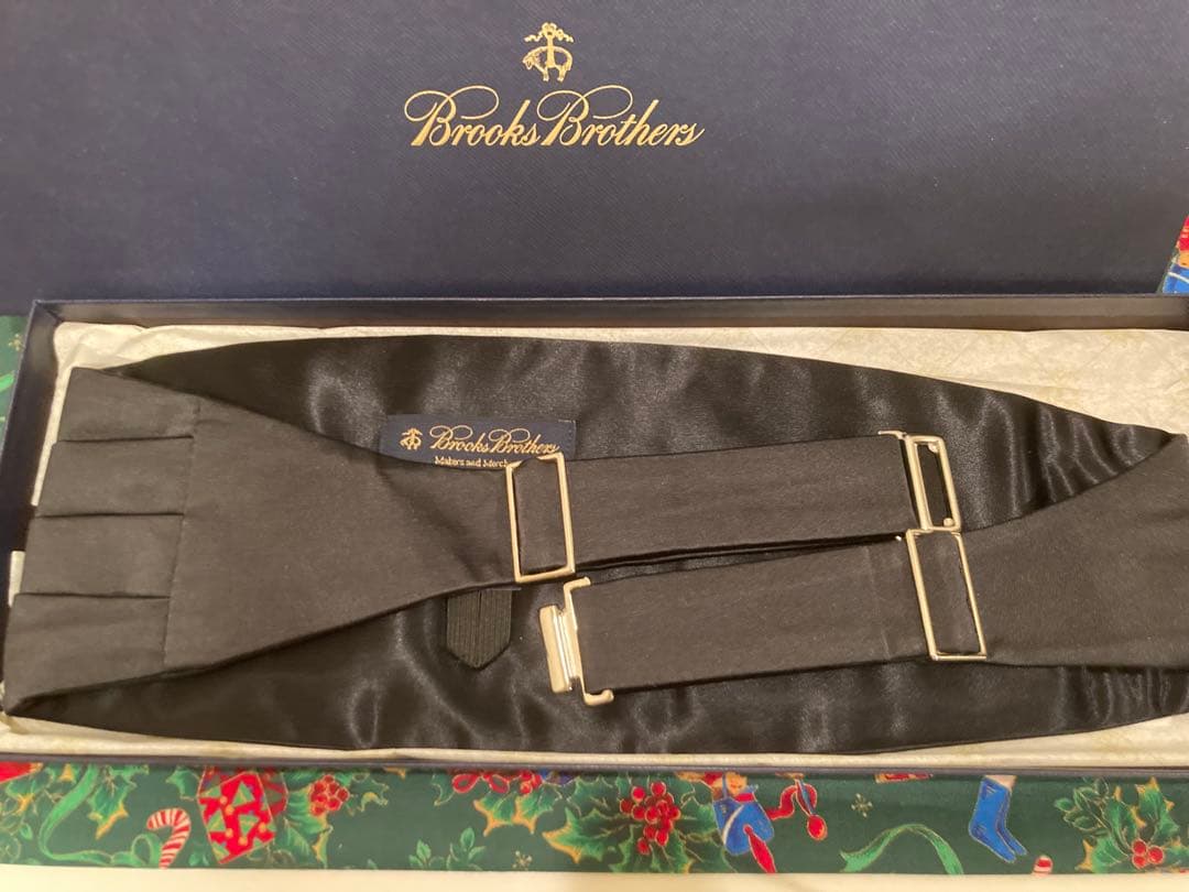 タキシード用4点セット蝶タイ、カマーバンド、サスペンダー、チーフ