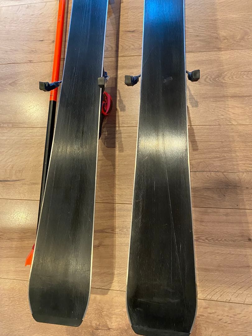 Atomic スキー板 レッドスターｊｒ　ビンディング付き