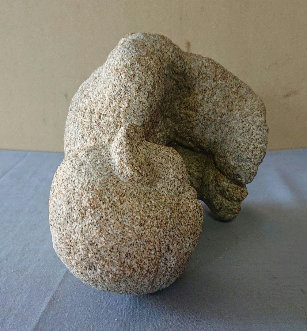 御影石ビリケンの彫刻