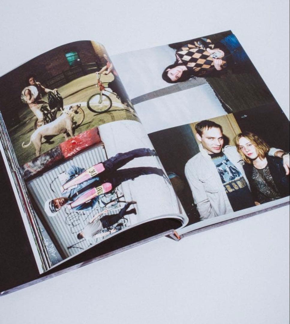 ステッカー付‼️ 絶版‼️ ALAIN LEVITT: NYC 2000-2005