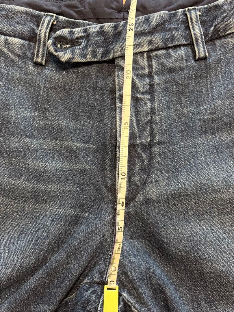 ロータスポーツのデニム スラックス