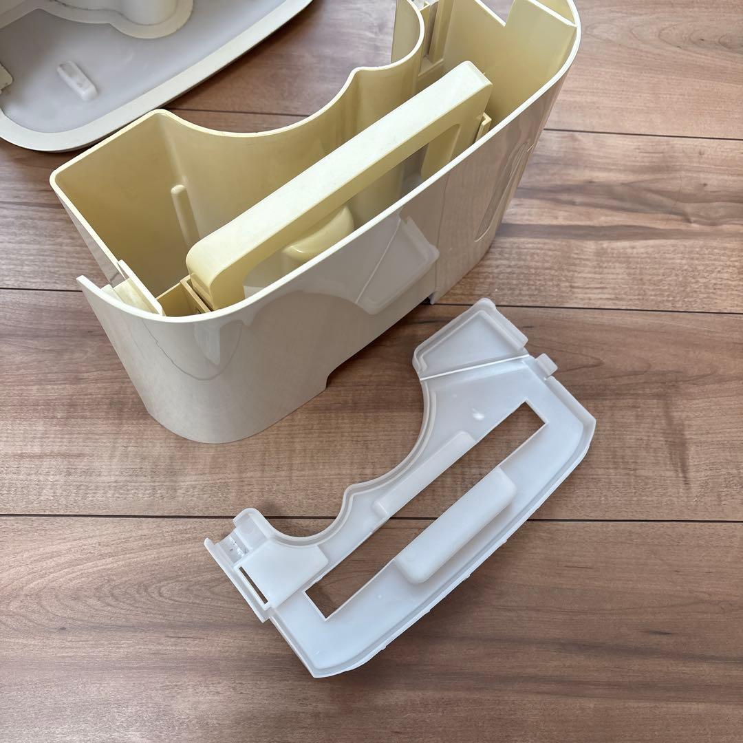 SHARP 除湿機 CV-Q71 ホワイト　イオン　速乾　乾燥　５年　中古