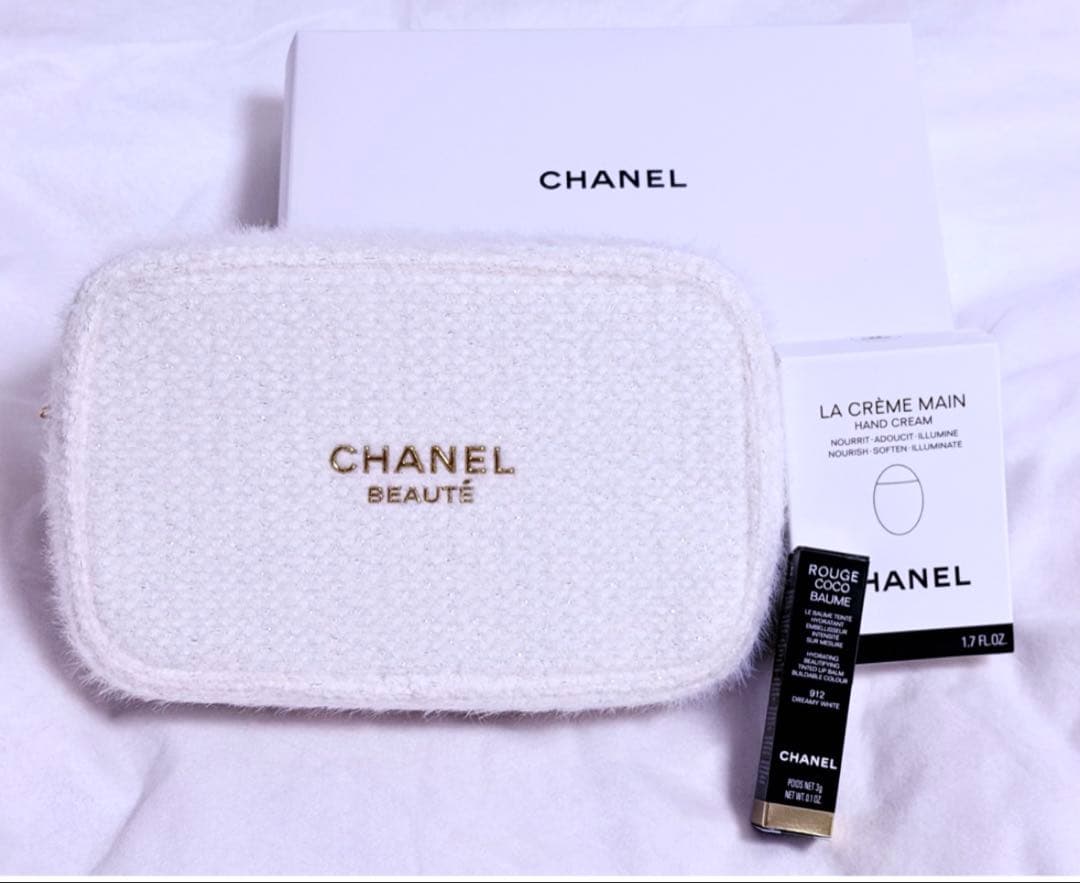 CHANEL クリスマスコフレ　2024 ポーチ 付き 特別限定品
