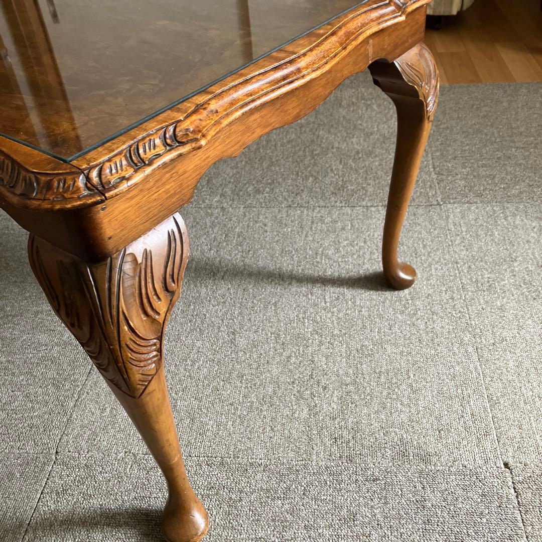 アンティークウォールナット材クラシック木製ガラス天板付き　コーヒーテーブル