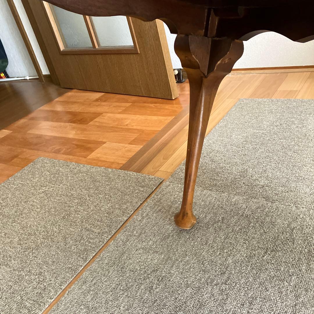 アンティークウォールナット材クラシック木製ガラス天板付き　コーヒーテーブル