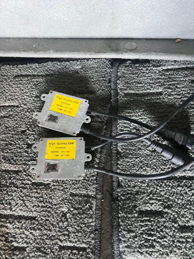 ￼プリウス￼30系ヘッドライト