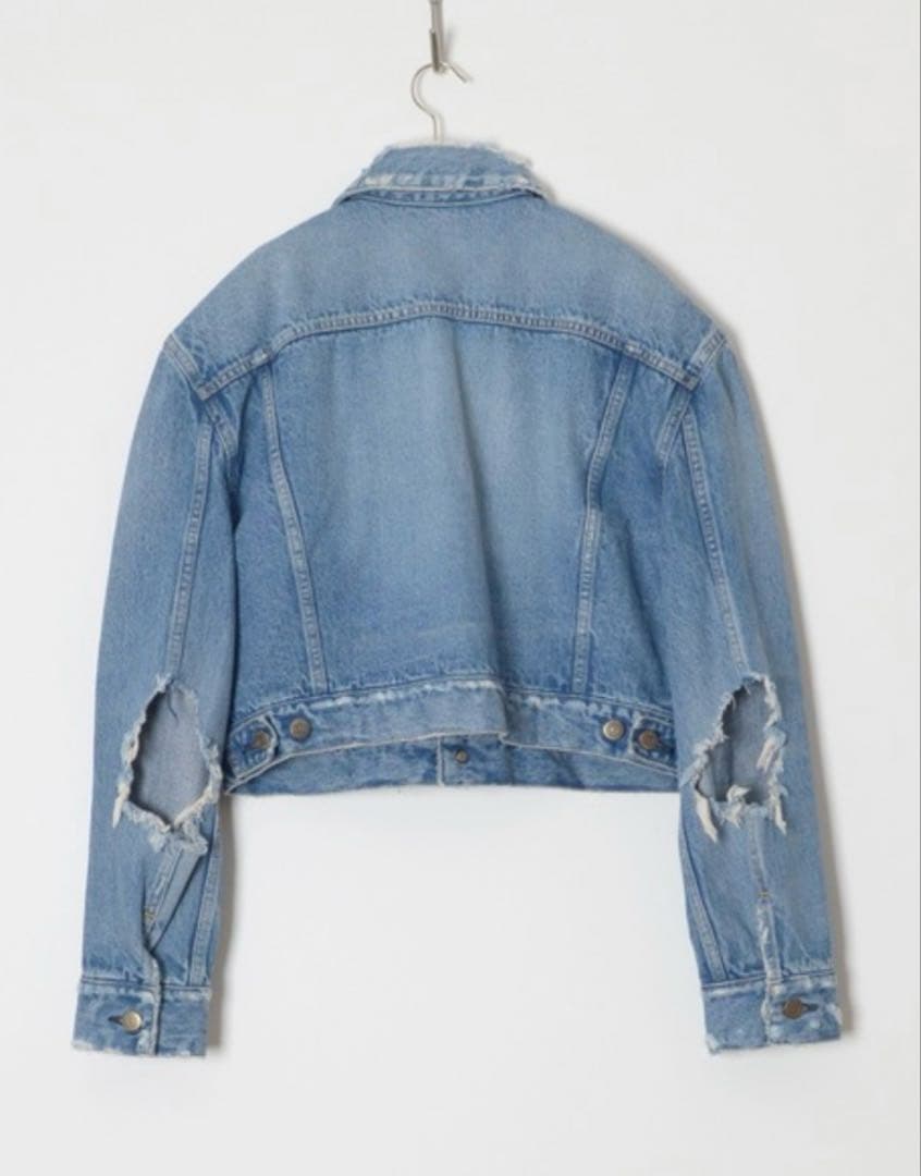 holiday ダメージデニムジャケット