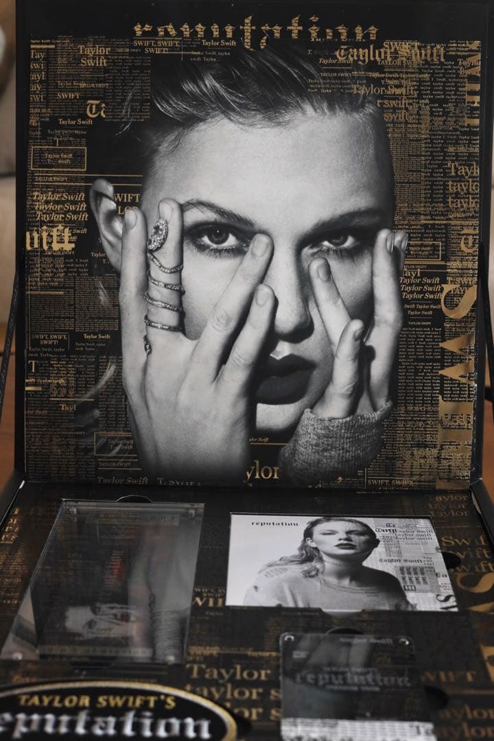 Taylor Swift reputation vip box 直筆サイン