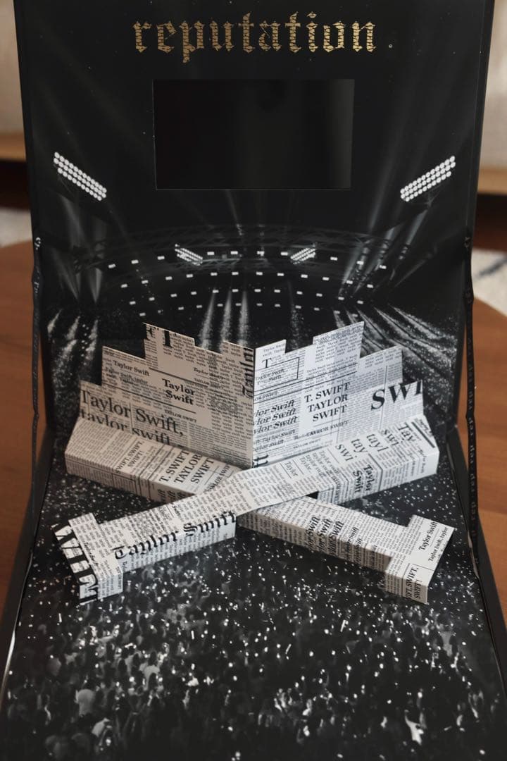 Taylor Swift reputation vip box 直筆サイン