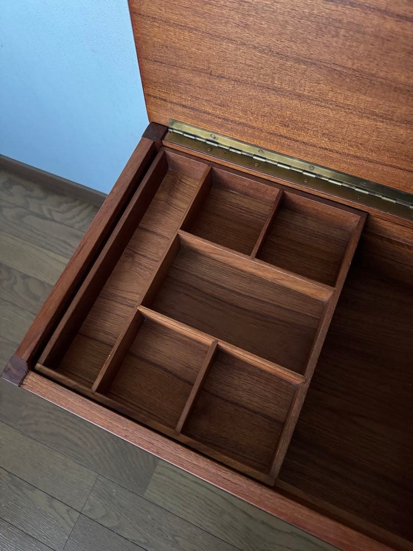 【北欧ヴィンテージ】ソーイングテーブル