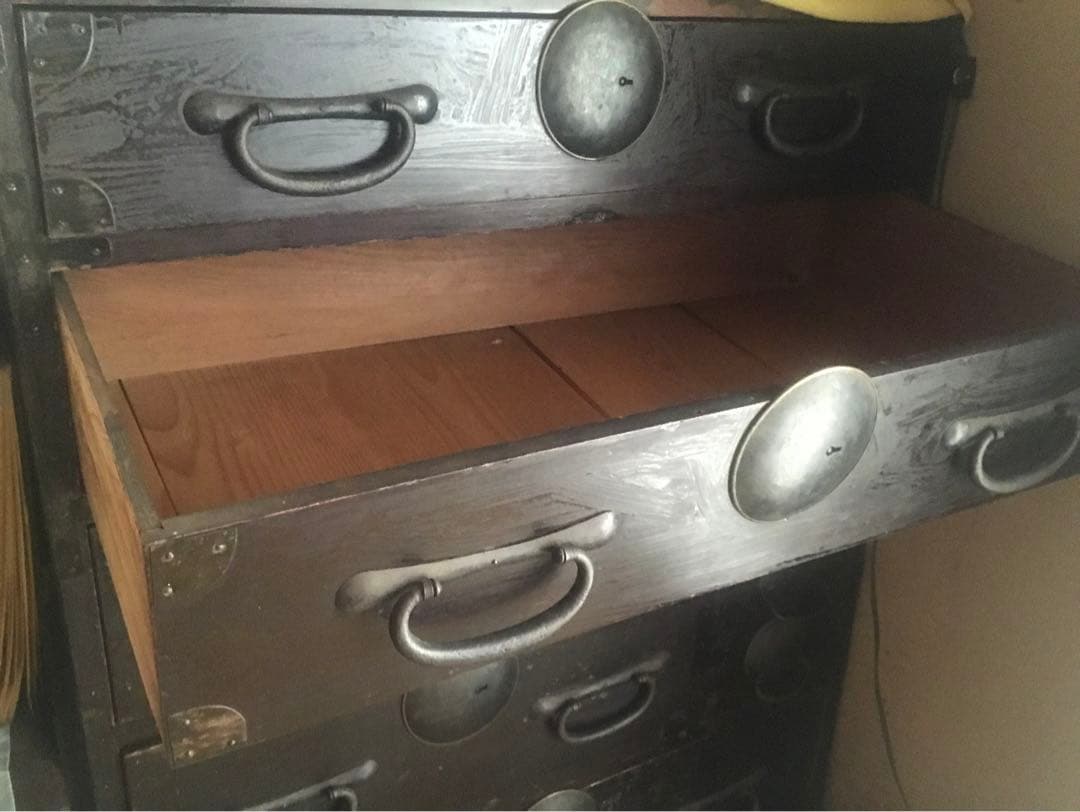 千葉市原市★お引き取り限定★水屋箪笥　縦格子扉の和タンス168cm★衝立オマケ★