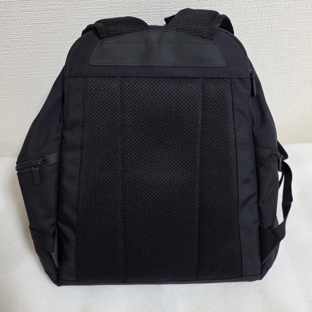モノリス バックパック ストレージ 黒 M デイパック