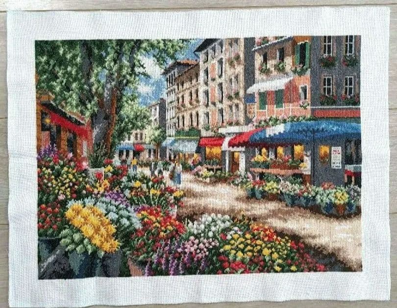 新品　ハンドメイド　クロスステッチ　完成品　大判　14ct　【バリの花市】