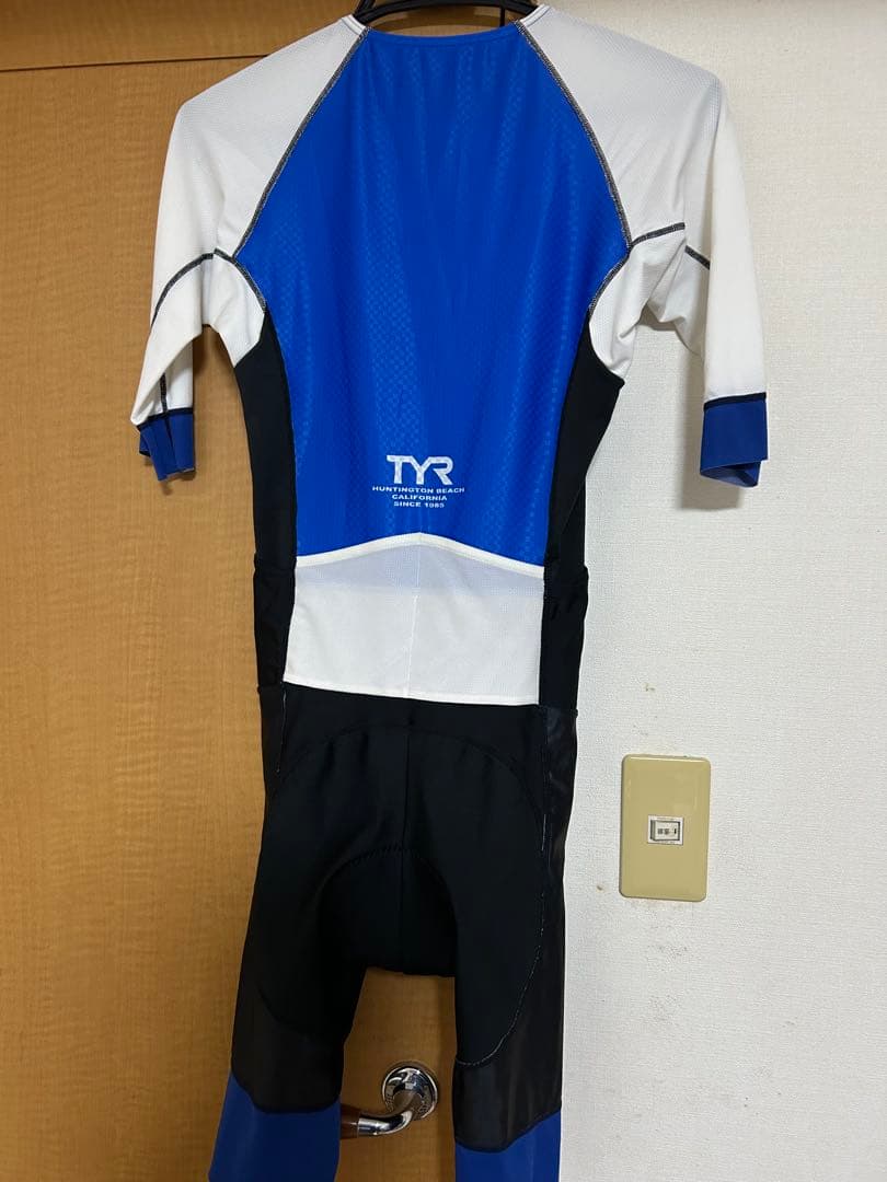 トライアスロン　トライスーツ　Mサイズ