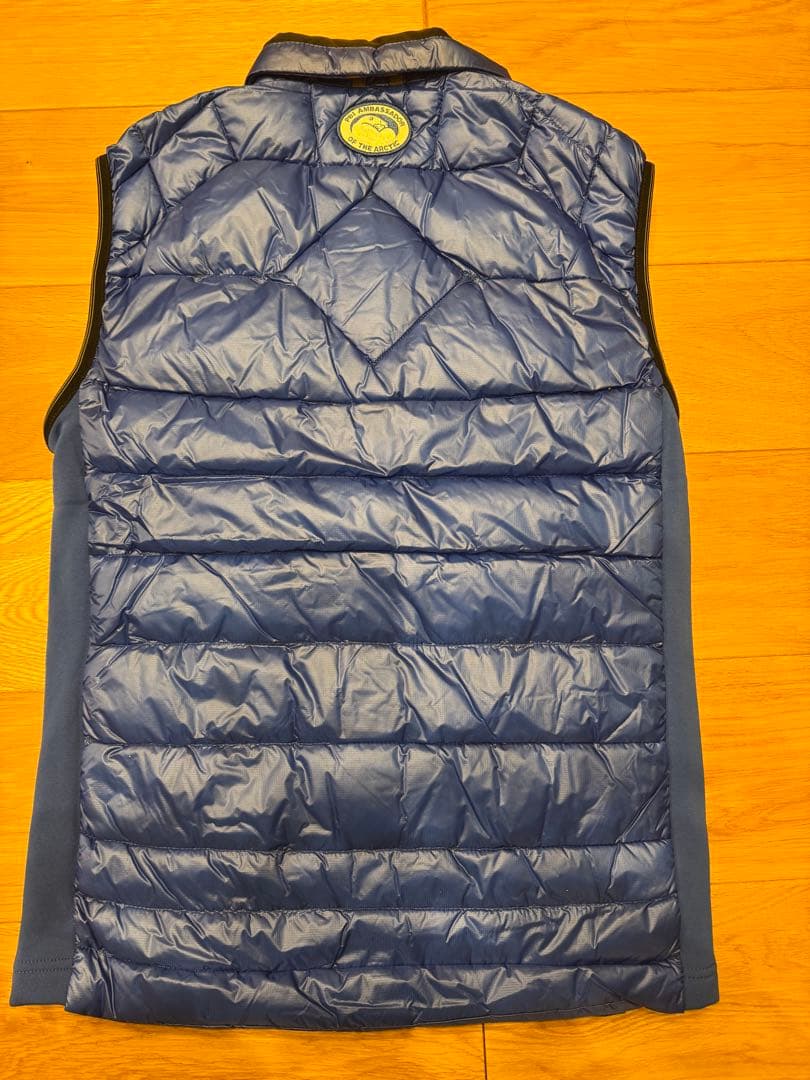 最終値下【新品未使用】半額以下 カナダグース ダウンベスト Sサイズ