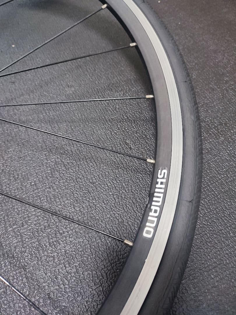 シマノ ホイール 700c WH RS 010　タイヤ付き