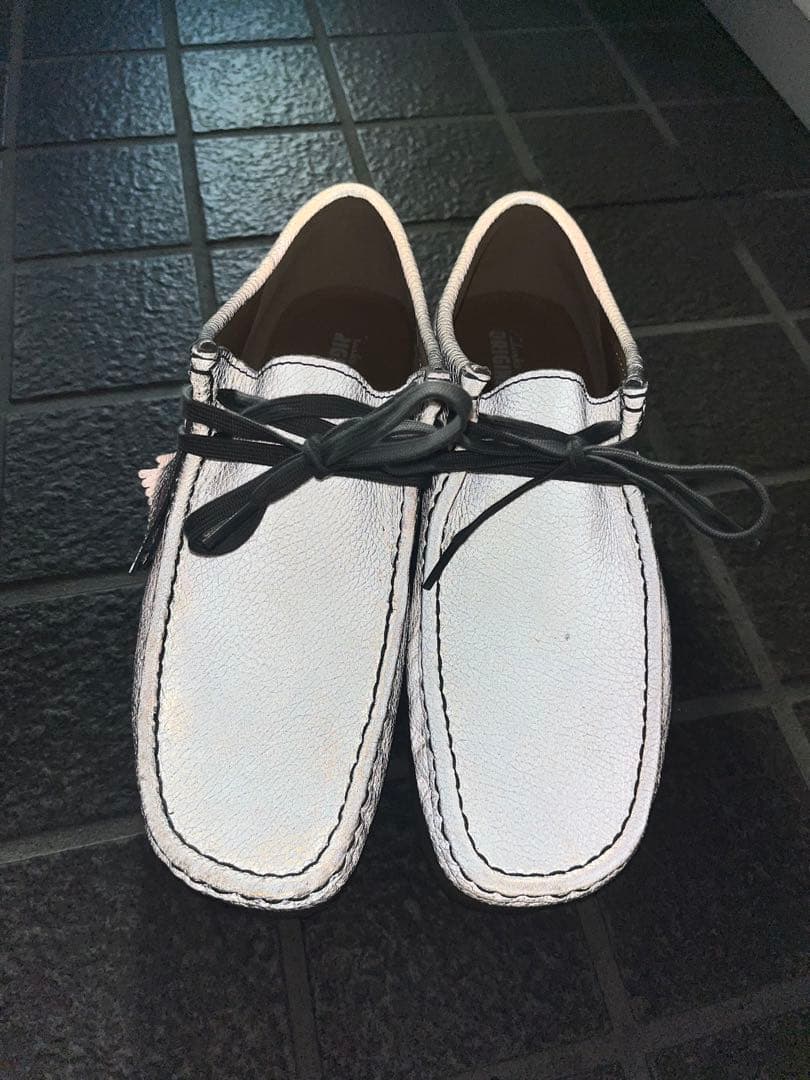 Supreme × Clarks Reflective Wallabee