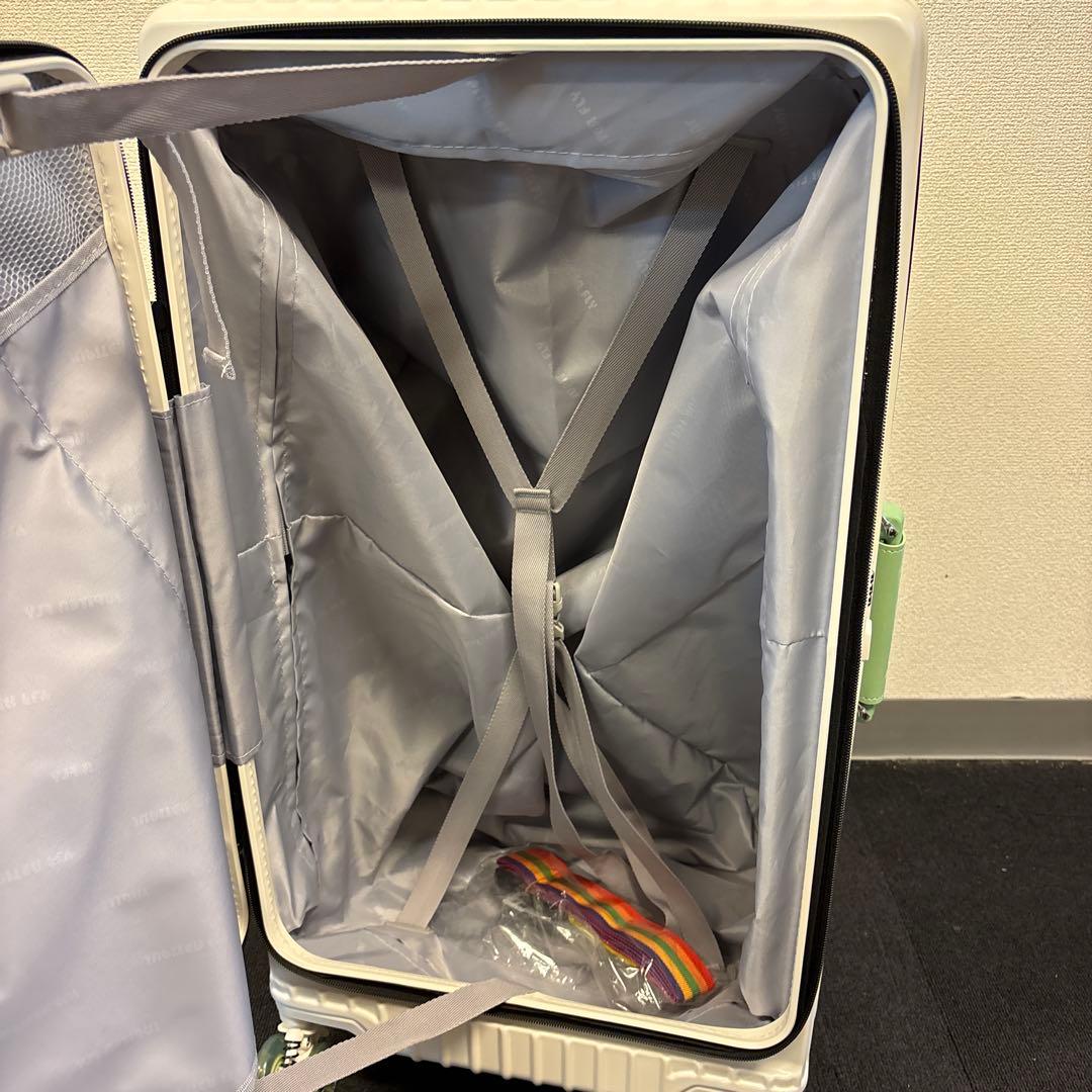 GGQAAA キャリーケース　ホワイト