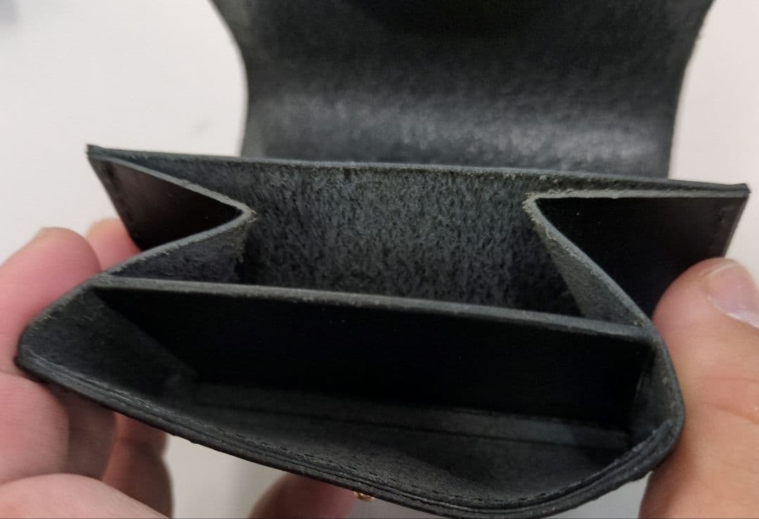 usfl mini S　黒　小さくて使いやすい財布