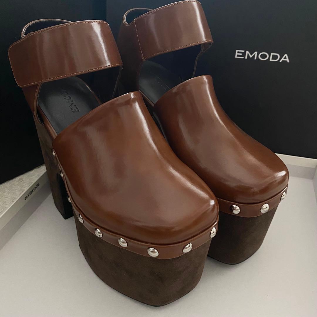 【新品】EMODA エモダ　バルキーコンビネーション サンダル　キャメル　厚底