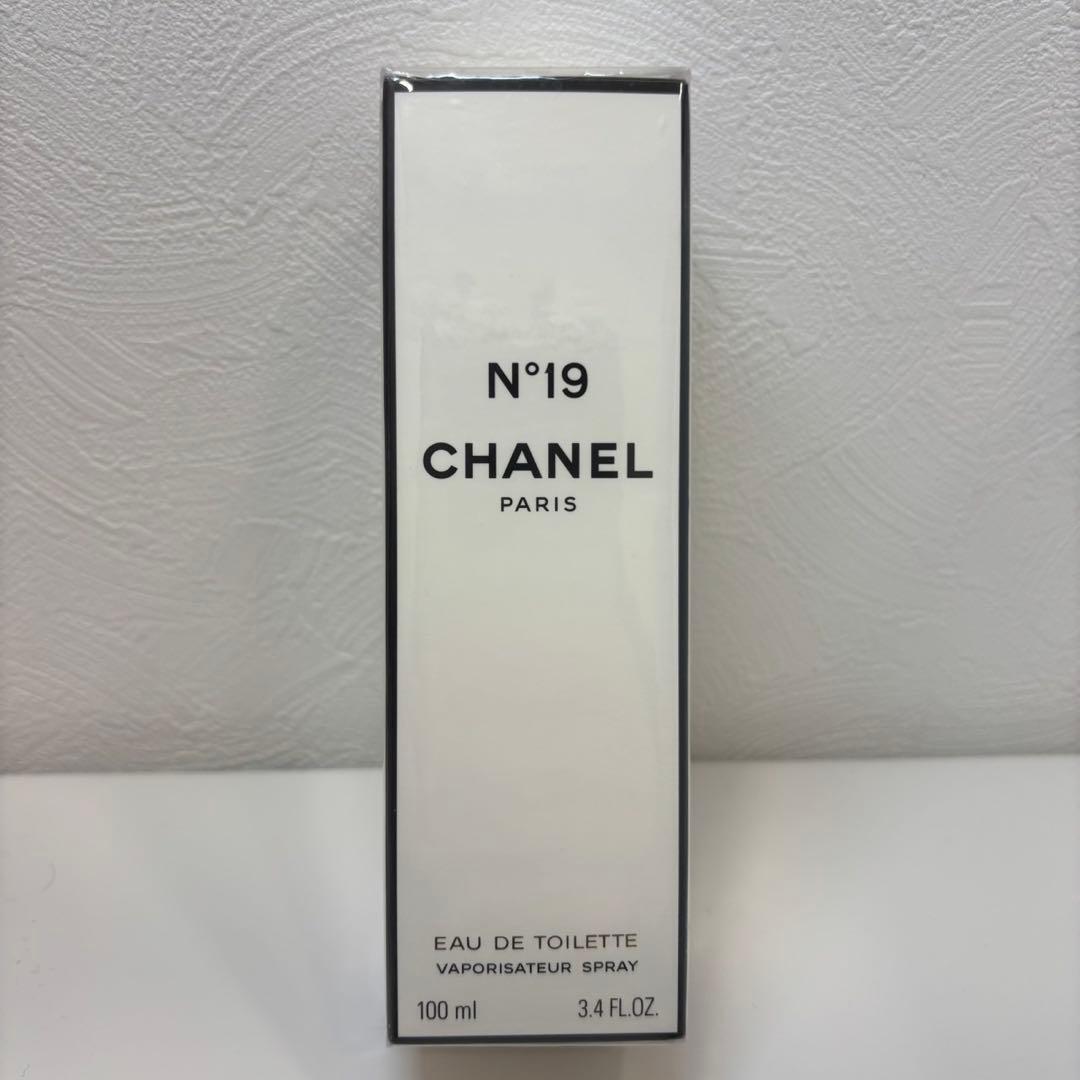 CHANEL シャネル N°19 オードトワレ 100ml 2点セット