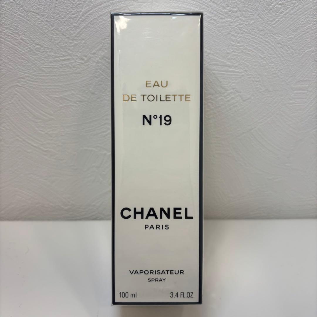 CHANEL シャネル N°19 オードトワレ 100ml 2点セット