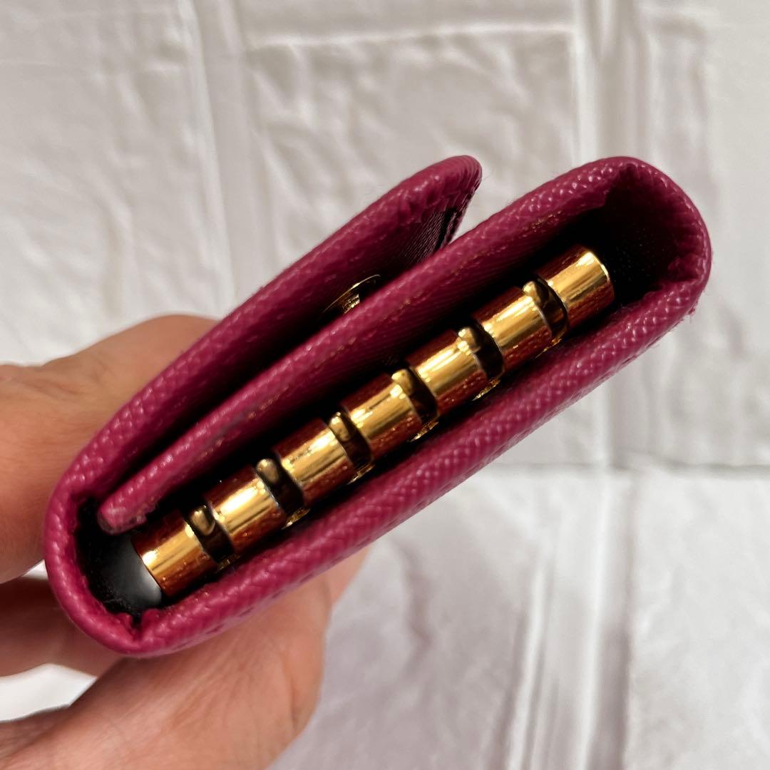 未使用級✨PRADA キーケース　マキシタイプ　ローズ　メタルロゴ　レディース