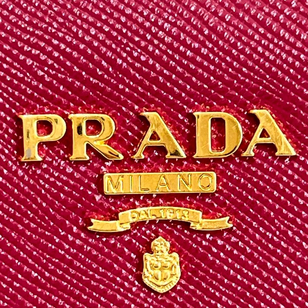未使用級✨PRADA キーケース　マキシタイプ　ローズ　メタルロゴ　レディース
