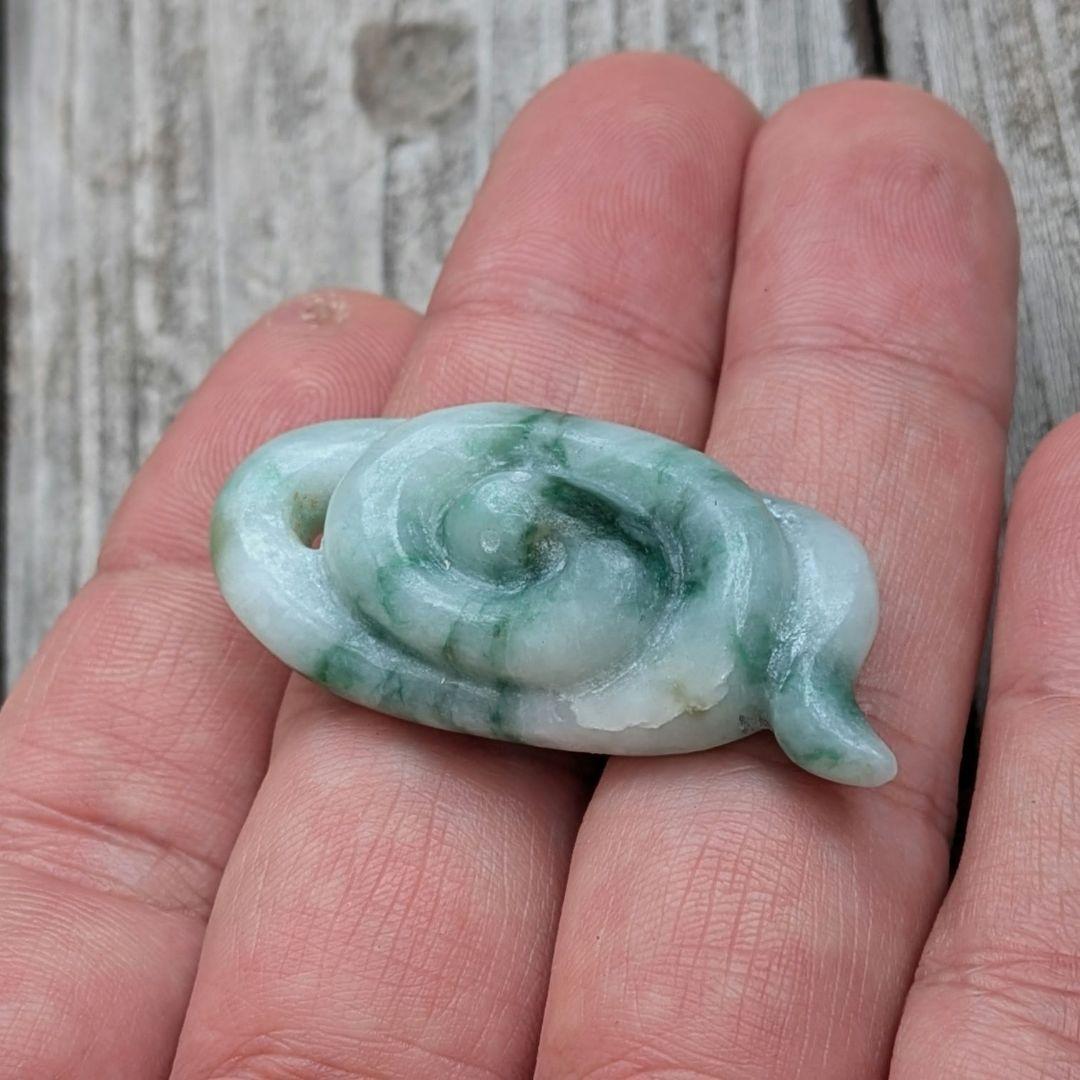 ハンドメイドの糸魚川翡翠ネックレス　蛇