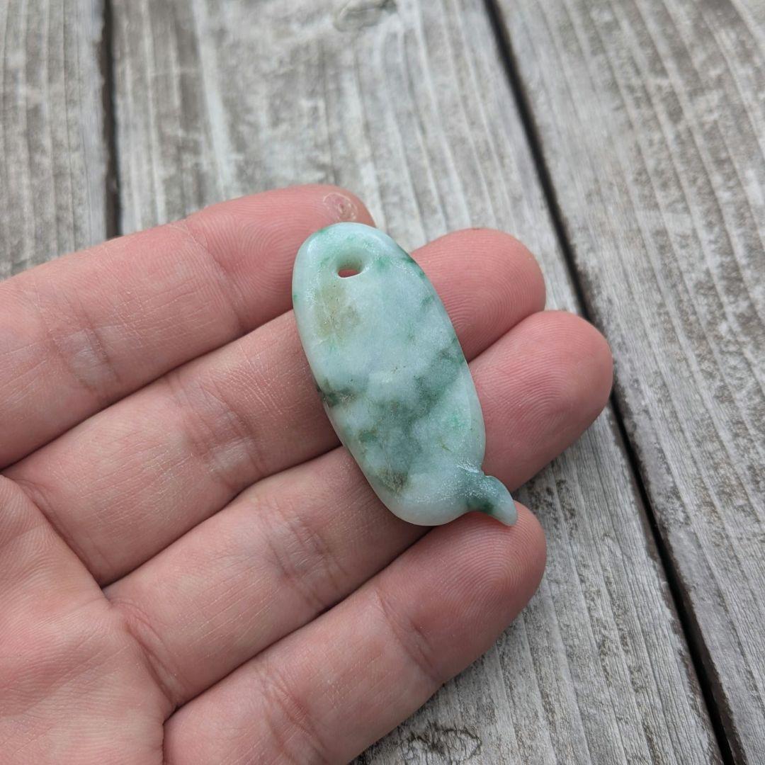 ハンドメイドの糸魚川翡翠ネックレス　蛇