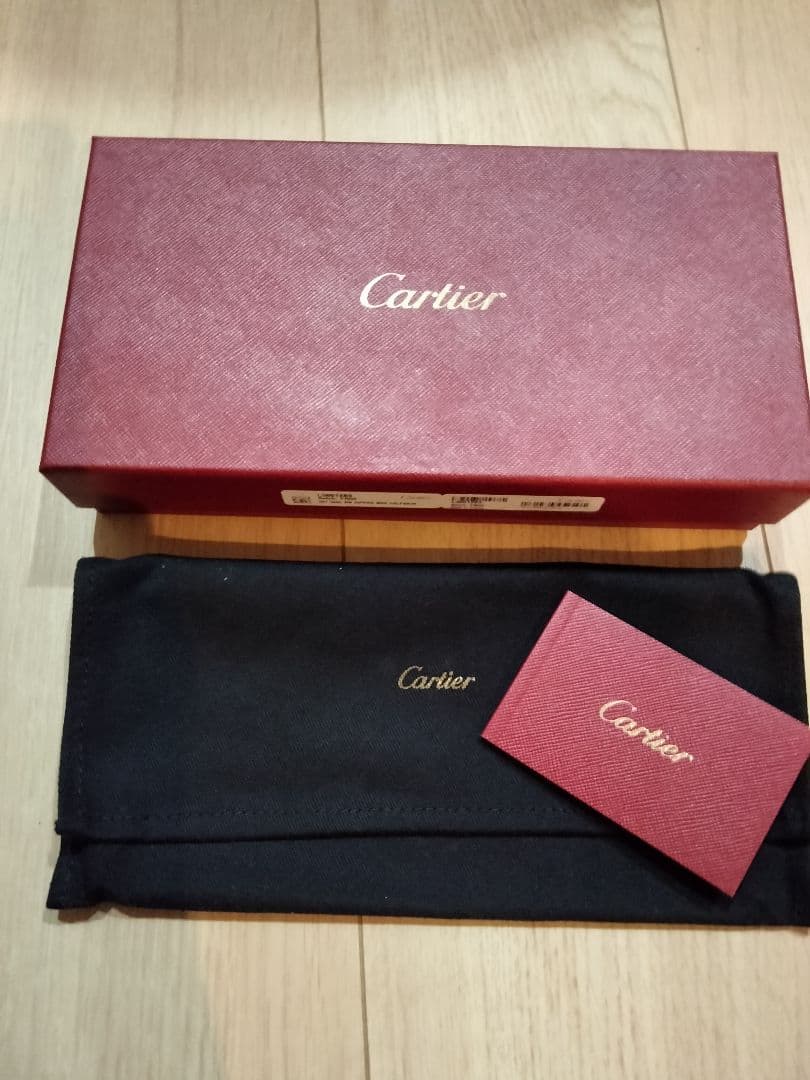 Cartier レッド 長財布 箱付き