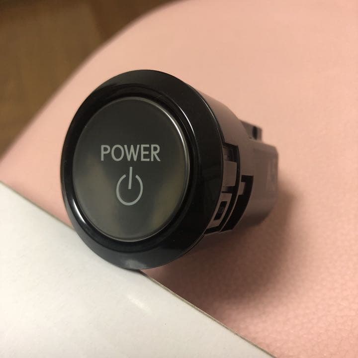 希少！　トヨタ　レクサス　エンジンスタートスイッチ