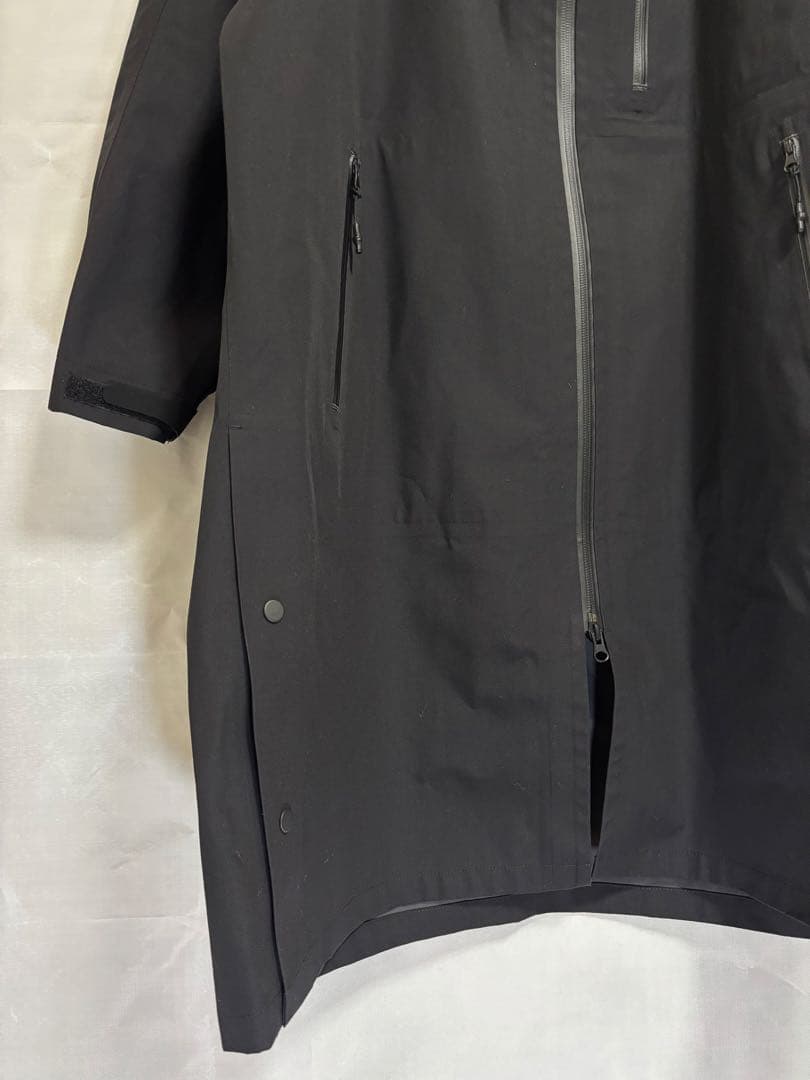 美品 UNIQLO ユニクロ Theory セオリー ブロックテックコート M