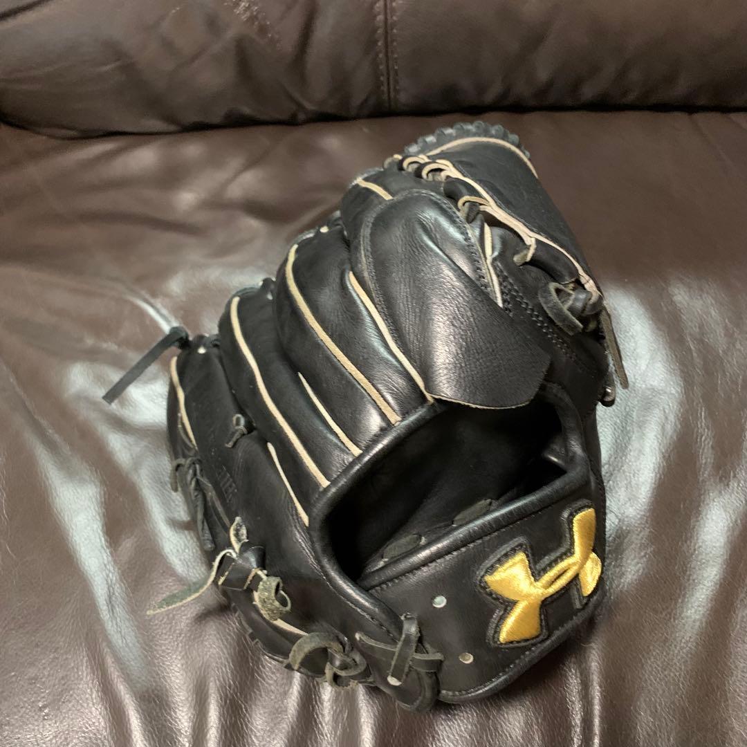 アンダーアーマー 硬式投手用グローブ