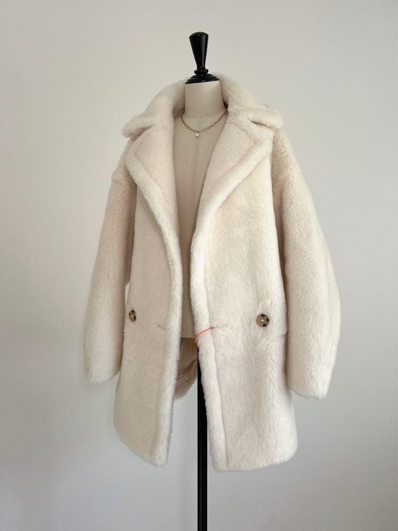 新型最新作❗️新品未使用 ベアショート丈 テディコート ホワイト