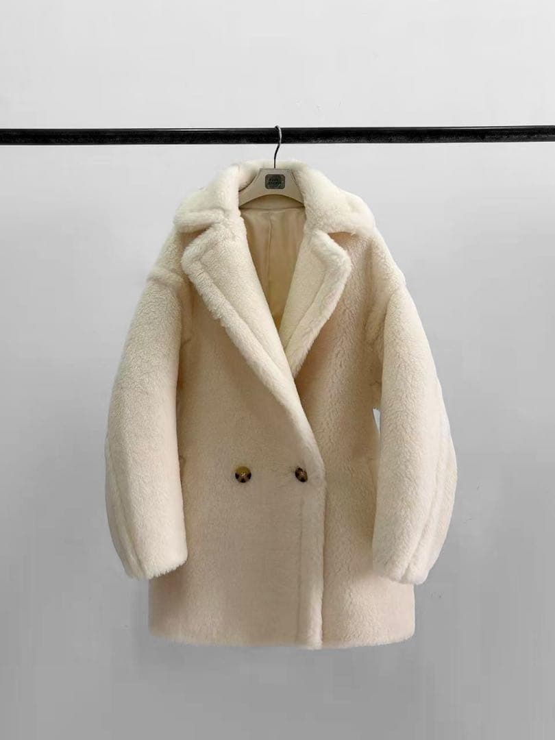 新型最新作❗️新品未使用 ベアショート丈 テディコート ホワイト