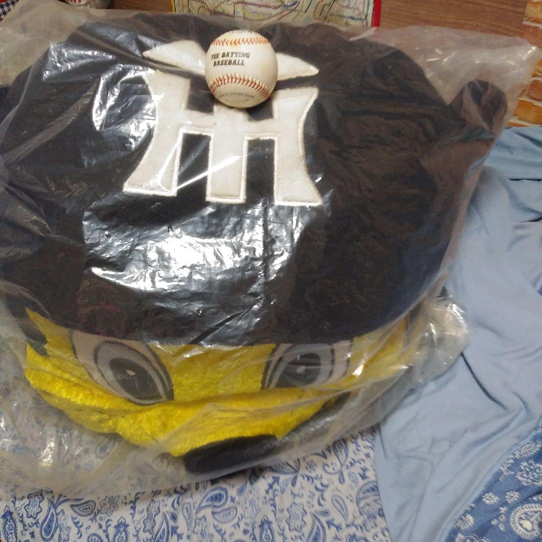 阪神タイガーストラッキー特大顔クッション横75cm縦75cmぐらい