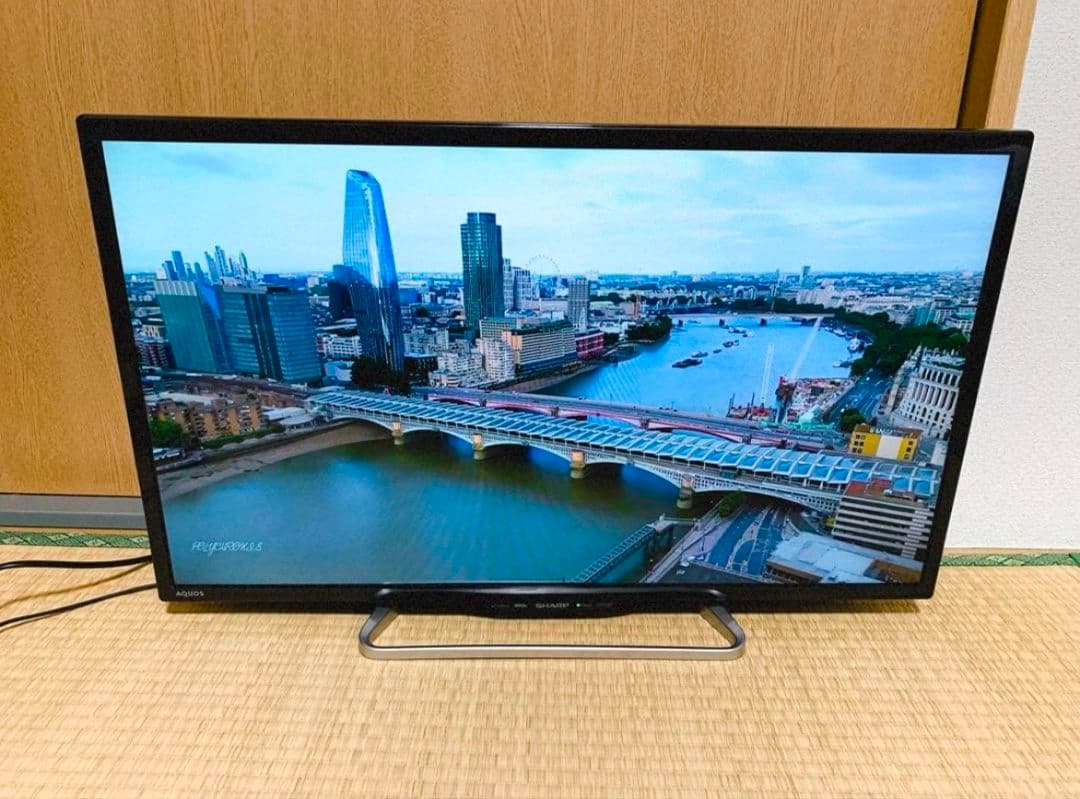 スマートテレビ SHARP 32v型 YouTubeなど/地上波