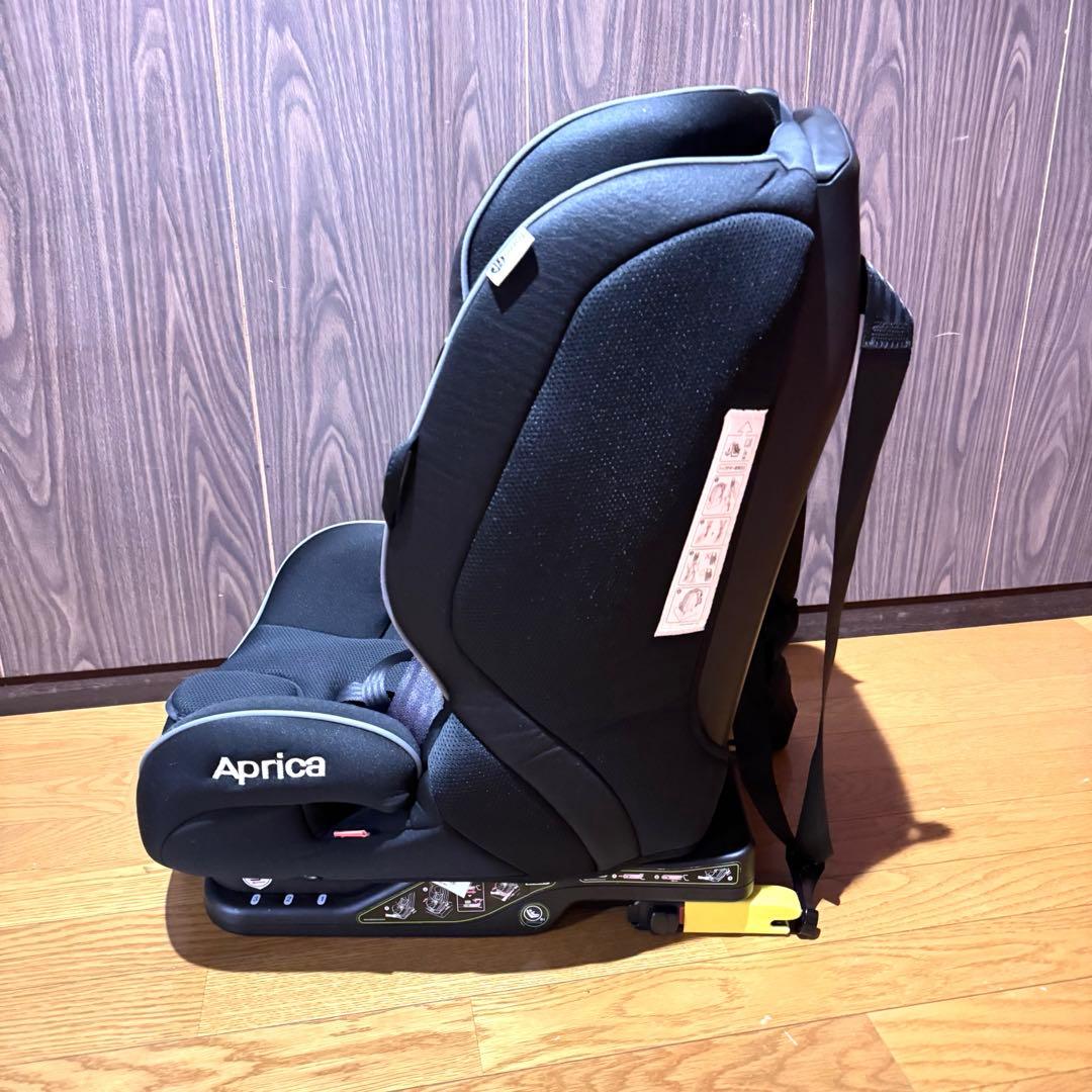 Aprica チャイルドシートISOFIX form fit フォームフィット