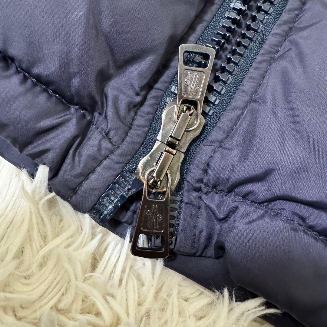 MONCLER ダウンベスト　ネイビー　サイズ0 フードあり