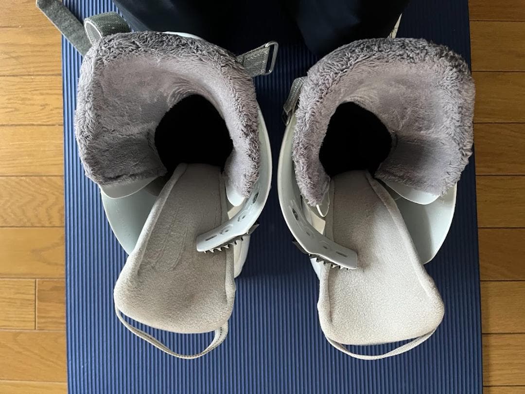 ヘッドスキー板とノルディカスキー靴・ストックのセット