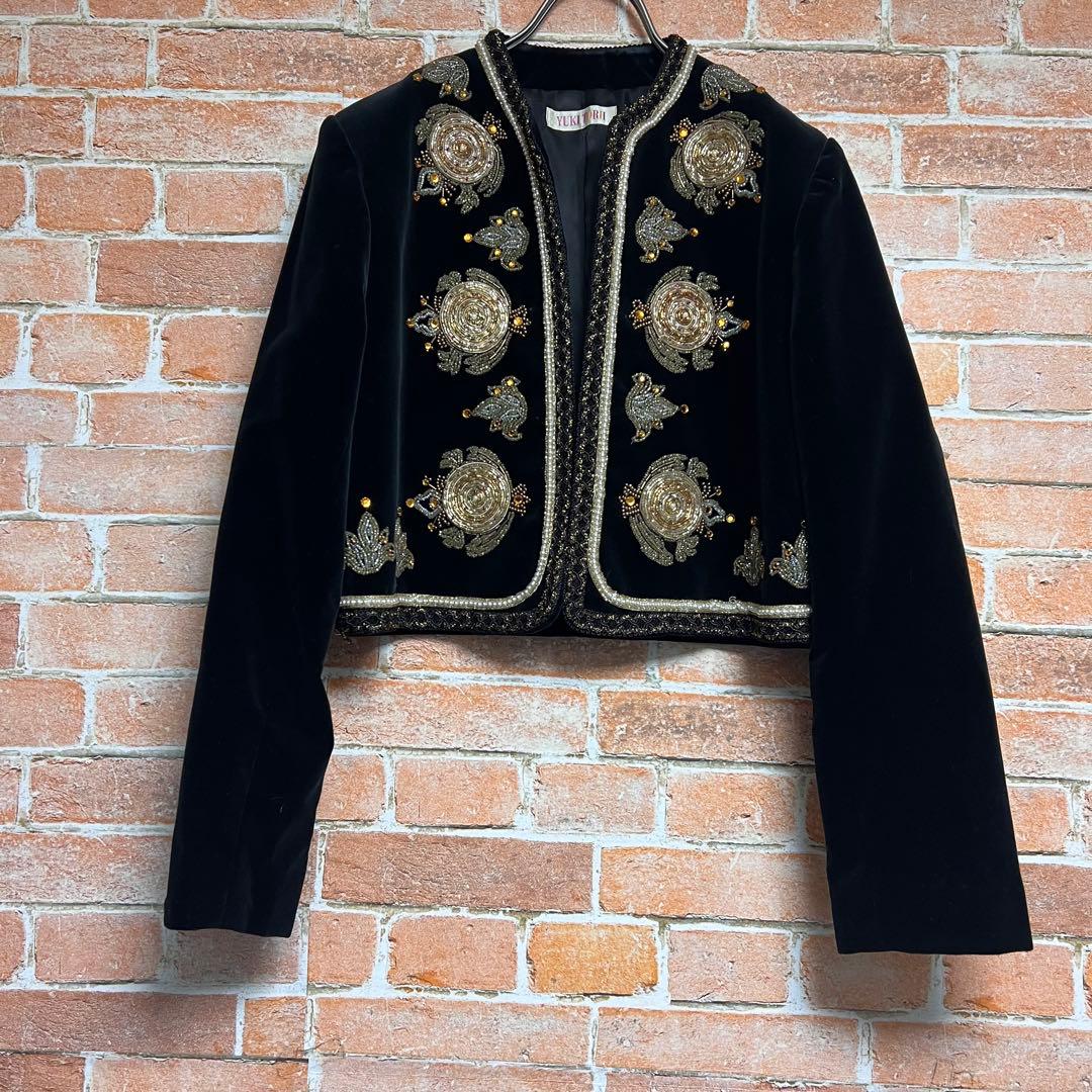 (希少)ユキトリイ　ノーカラーベロアジャケット　金刺繍　パール　グロップド丈　黒