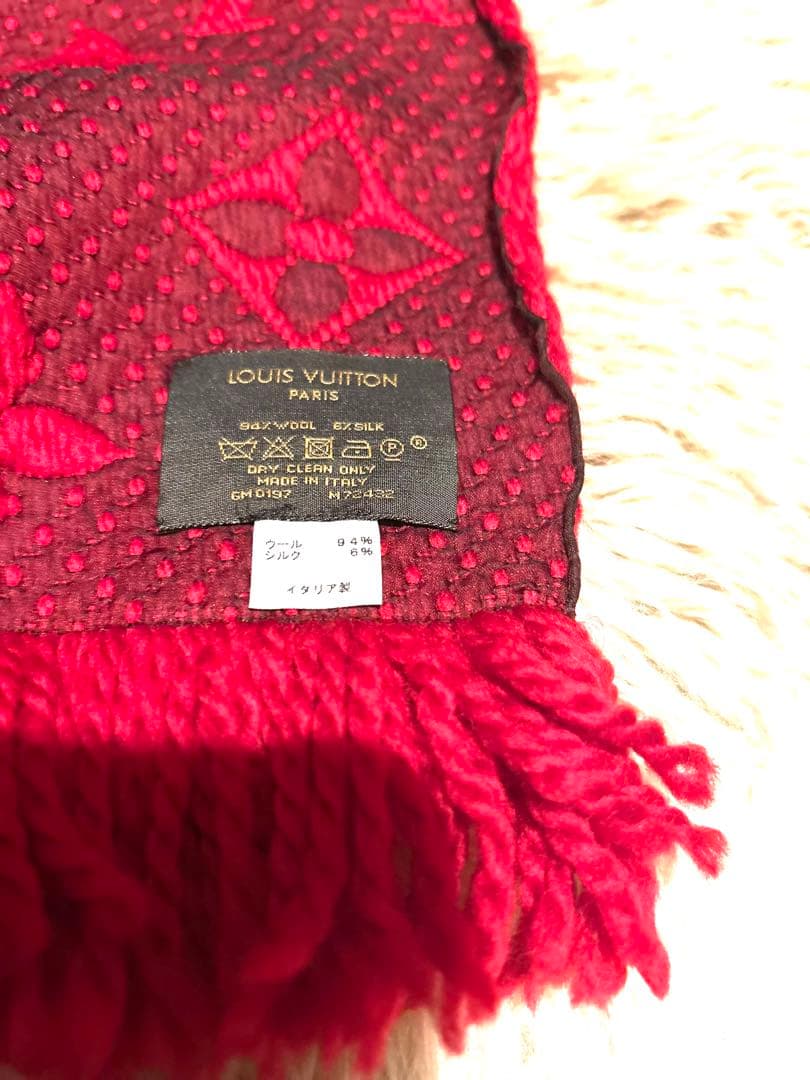LOUISVUITTON マフラー　赤