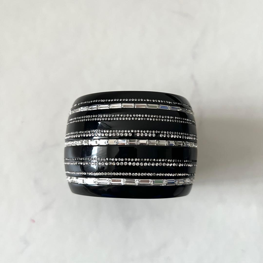 シャネル ココマーク ラインストーン バングル ブレスレット 黒 マグネット式