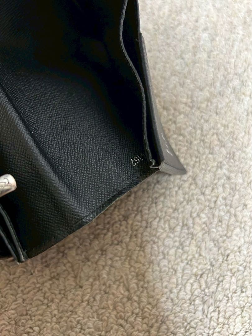 Louis Vuitton 折りたたみ 黒 中古