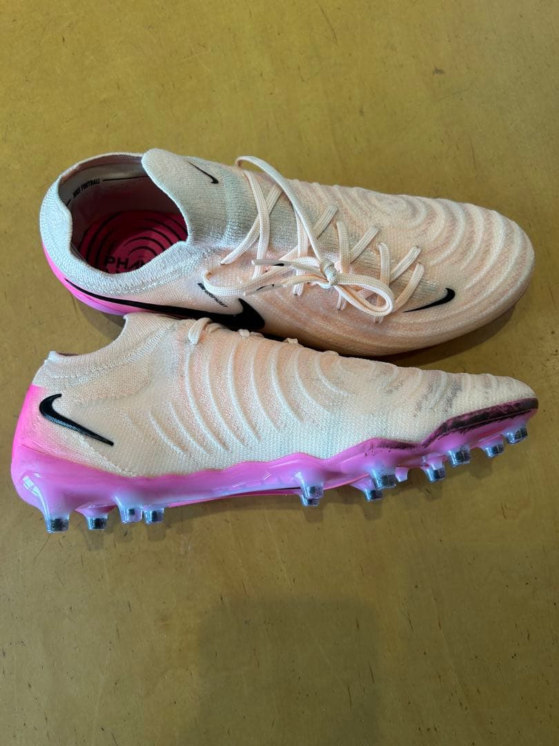 Nike サッカーシューズ ファントムGX2エリート