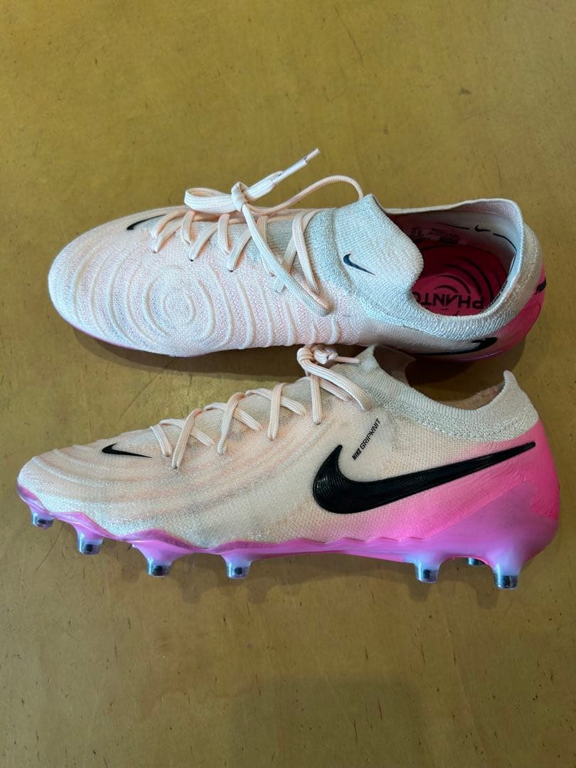 Nike サッカーシューズ ファントムGX2エリート