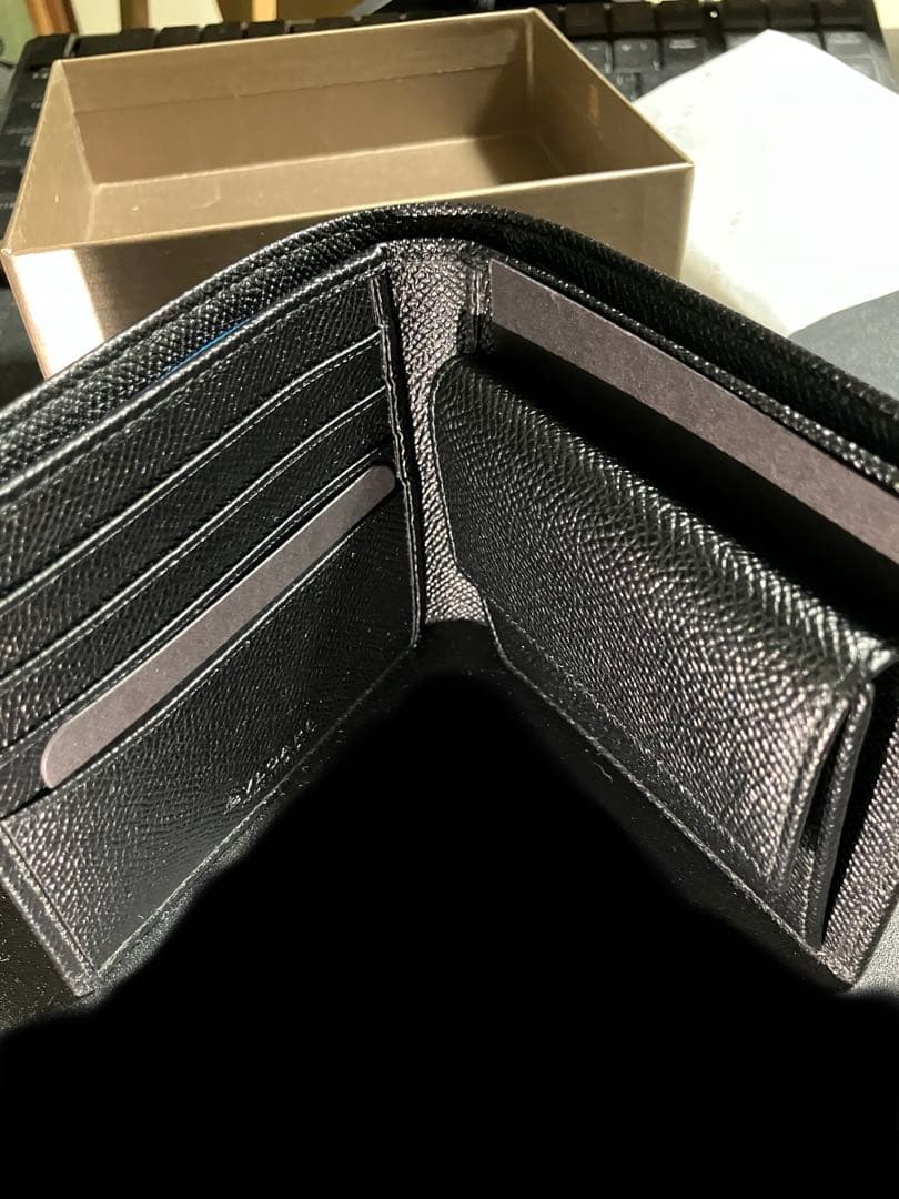 BVLGARI ブラック 二つ折り財布