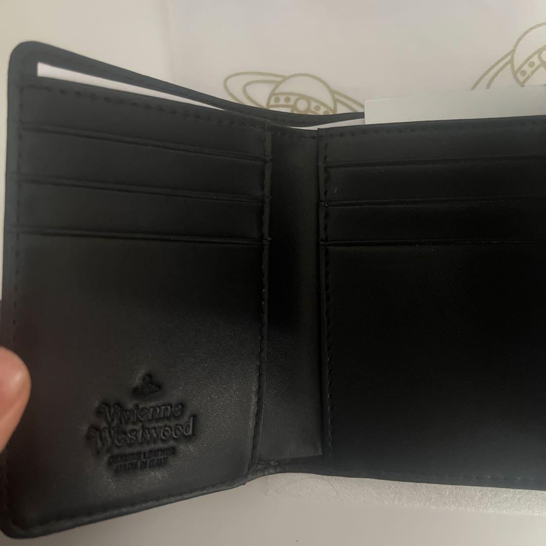 新品 Vivienne Westwood ブラック ヴィヴィアン柄 三つ折り財布